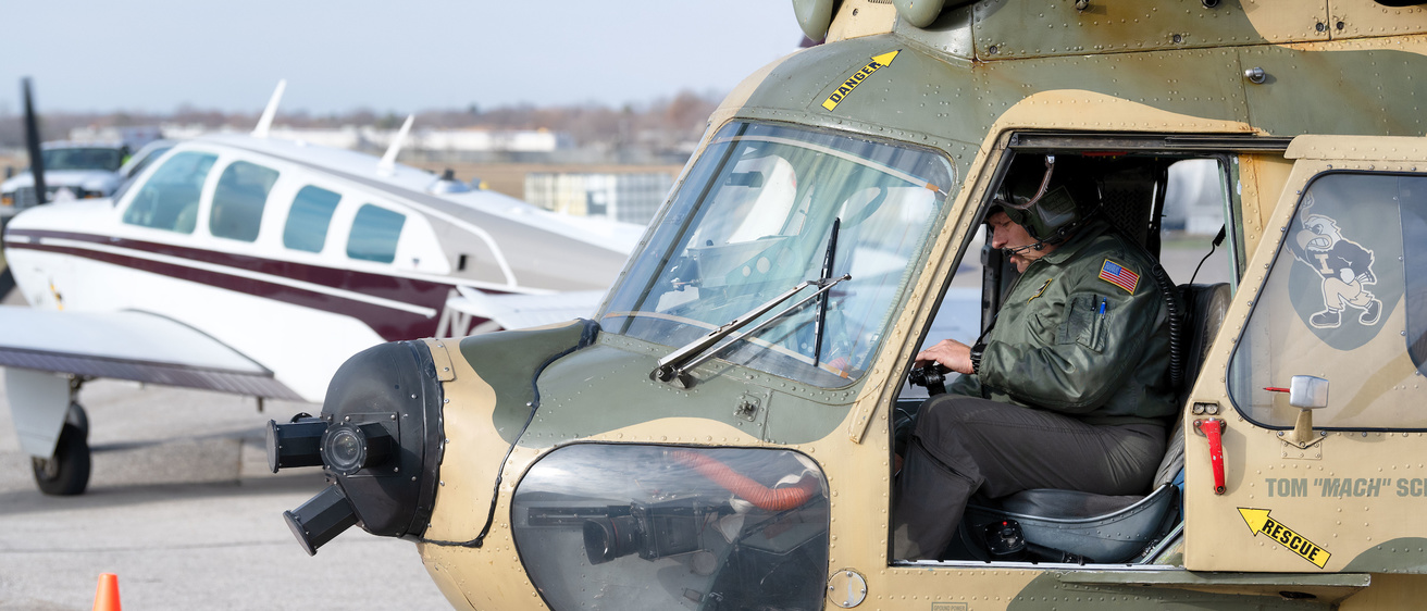 Helicopter and airplane at the Operator Performance Laboratory